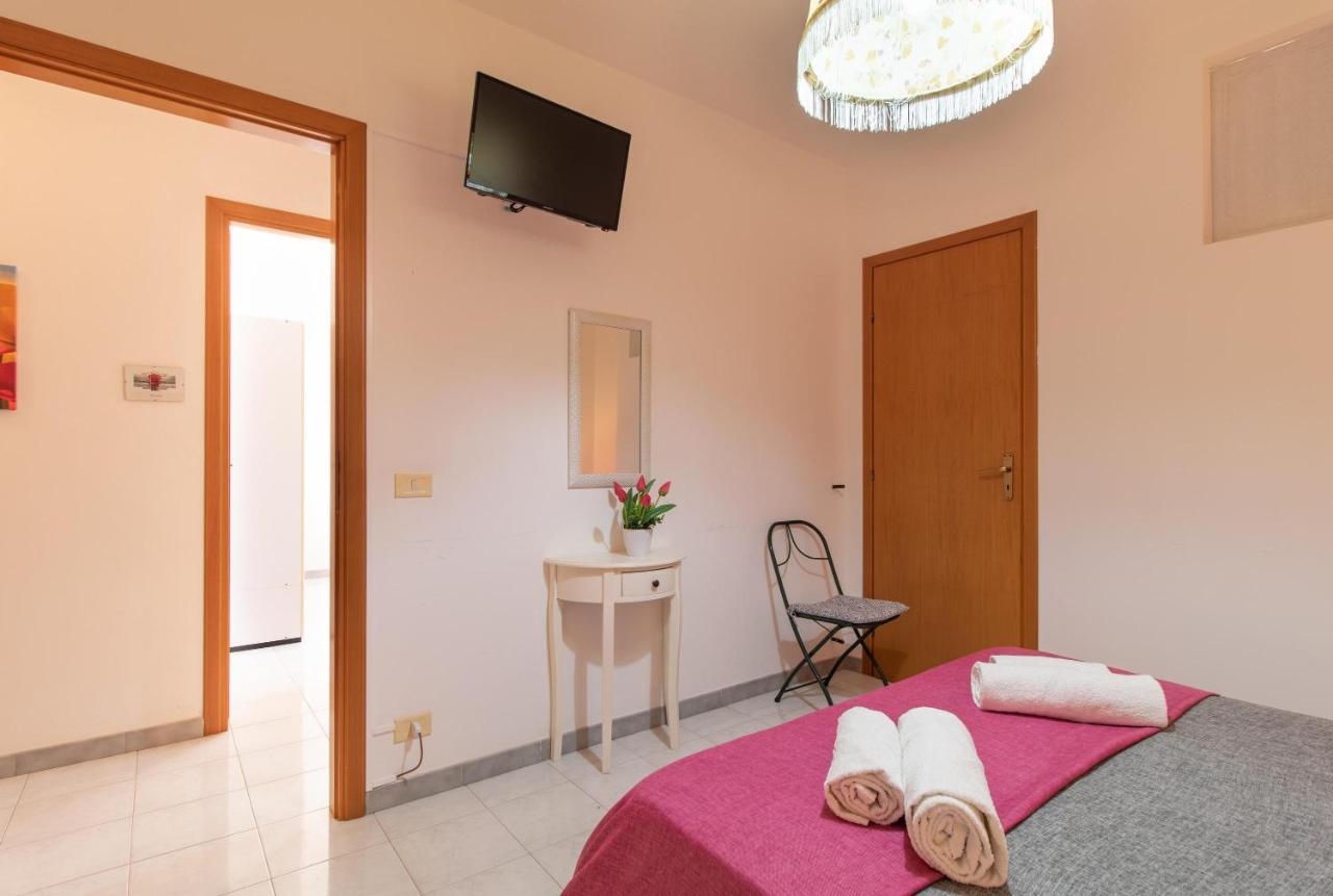 Casa Riviera Apartment Donnalucata  Bagian luar foto